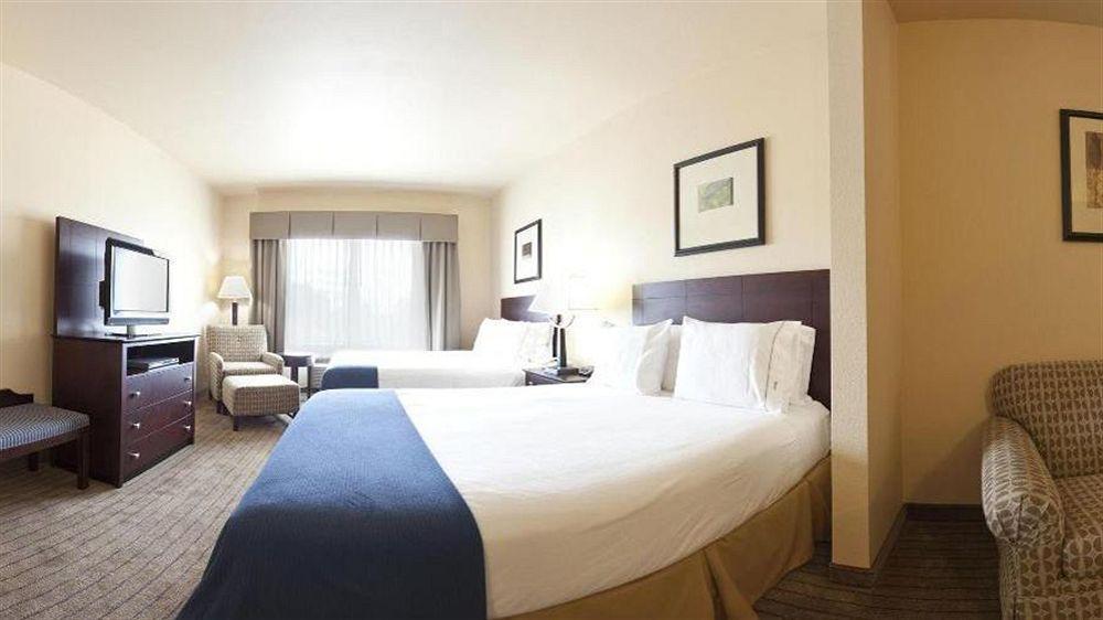 Holiday Inn Express Hotel & Suites Marshall By Ihg Luaran gambar