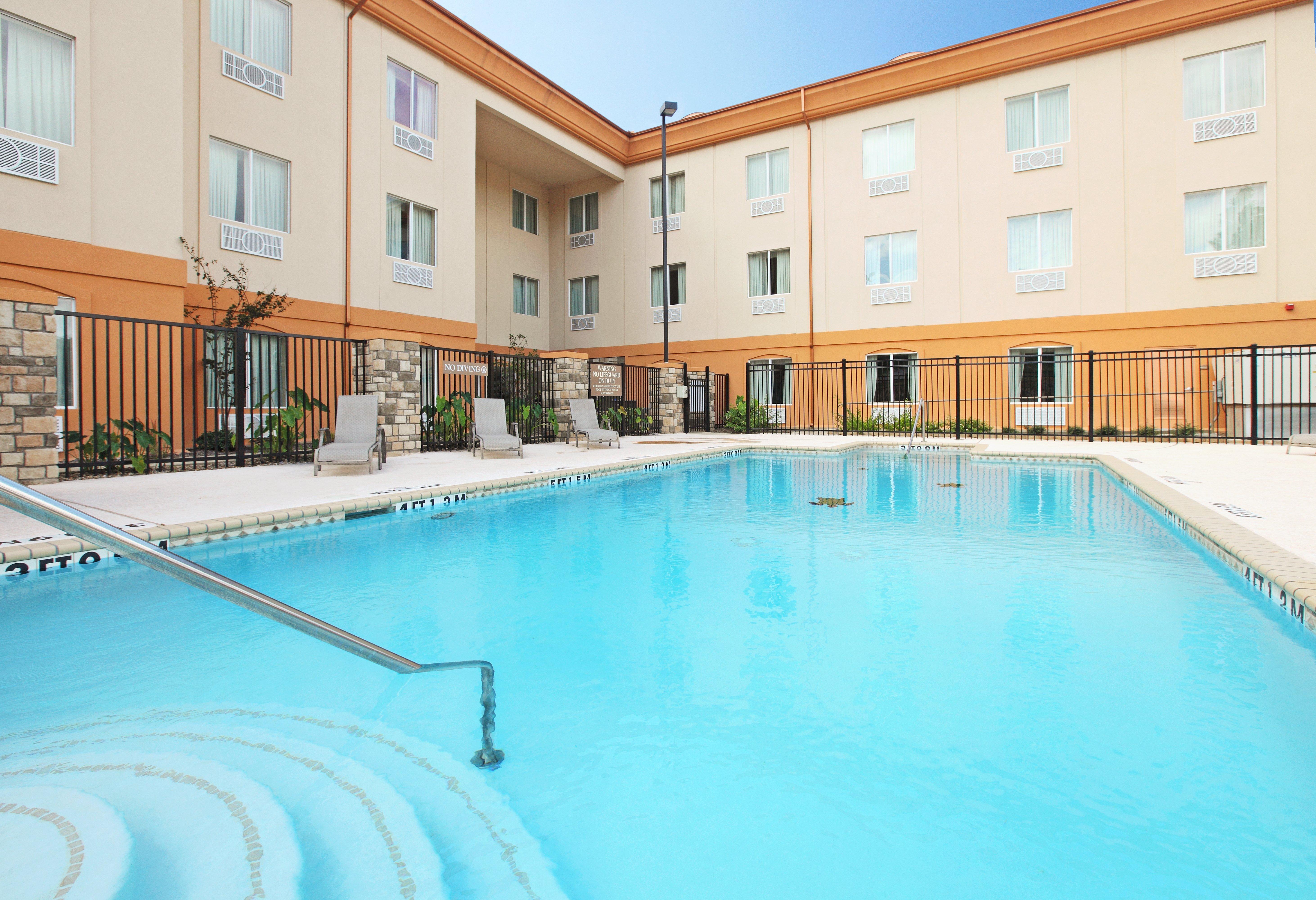 Holiday Inn Express Hotel & Suites Marshall By Ihg Luaran gambar